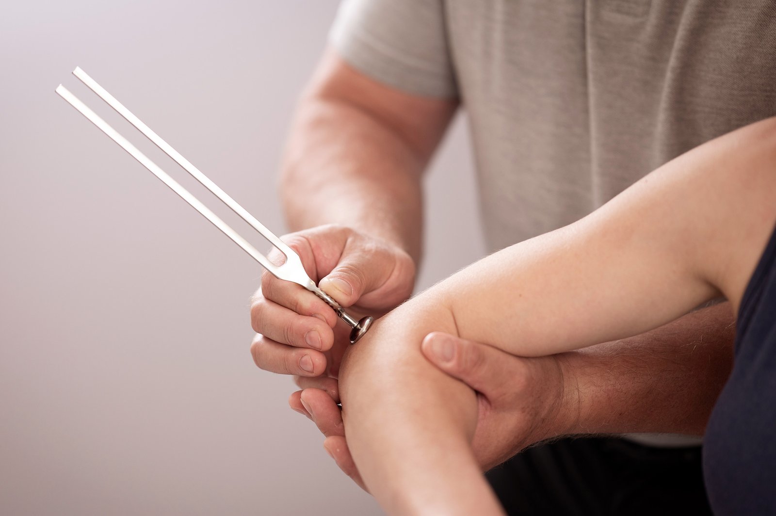 36_osteopath-therapy-Buckinghamshire-scoliosis-pisa-syndrome-specialist copy